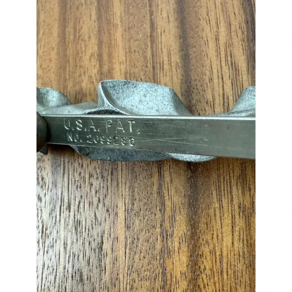 Germany Vintage 1937 Cast Aluminum Wooden Handle ROLLING PASTRY & COOKIE CUTTER